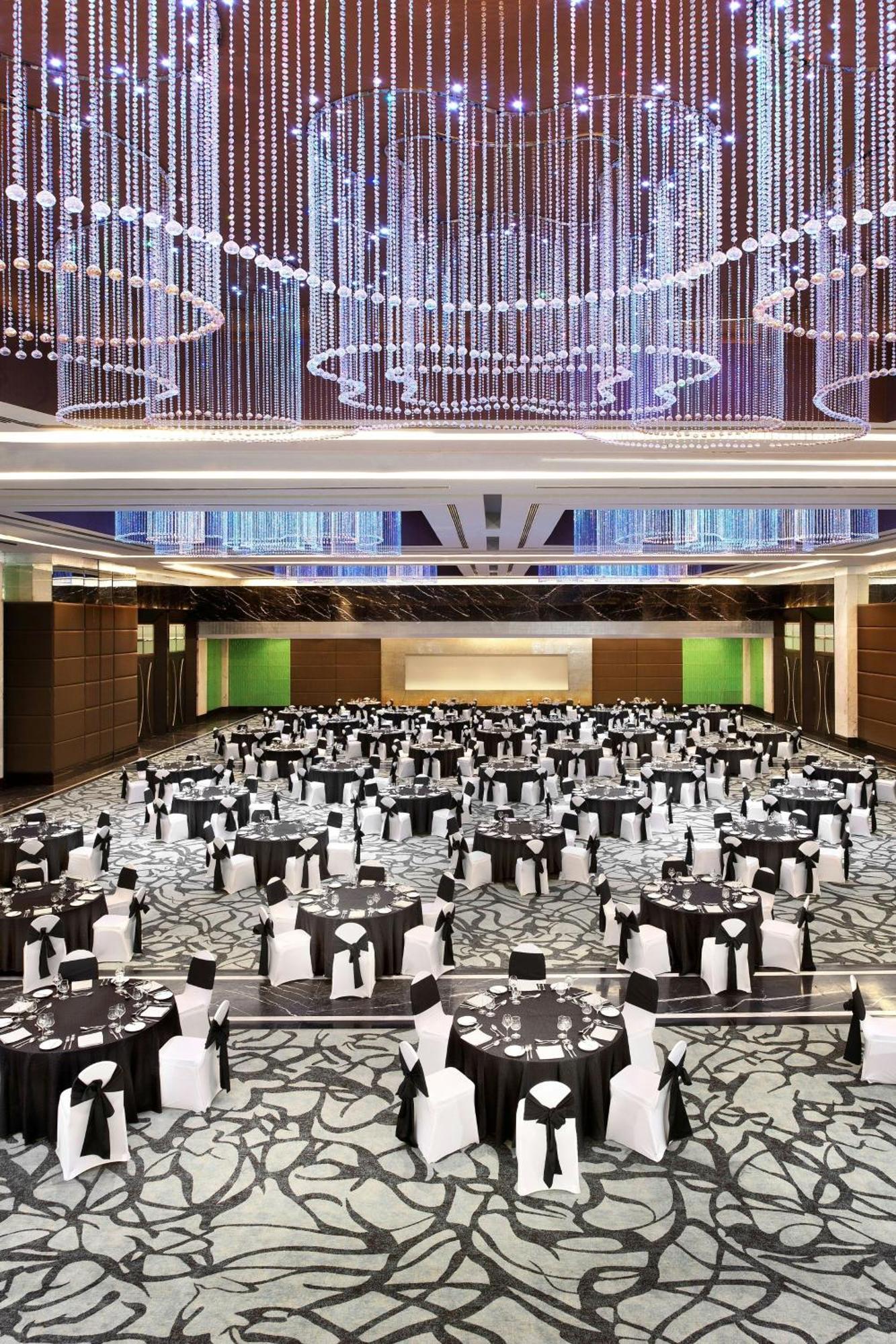 Le Meridien Coimbatore Esterno foto