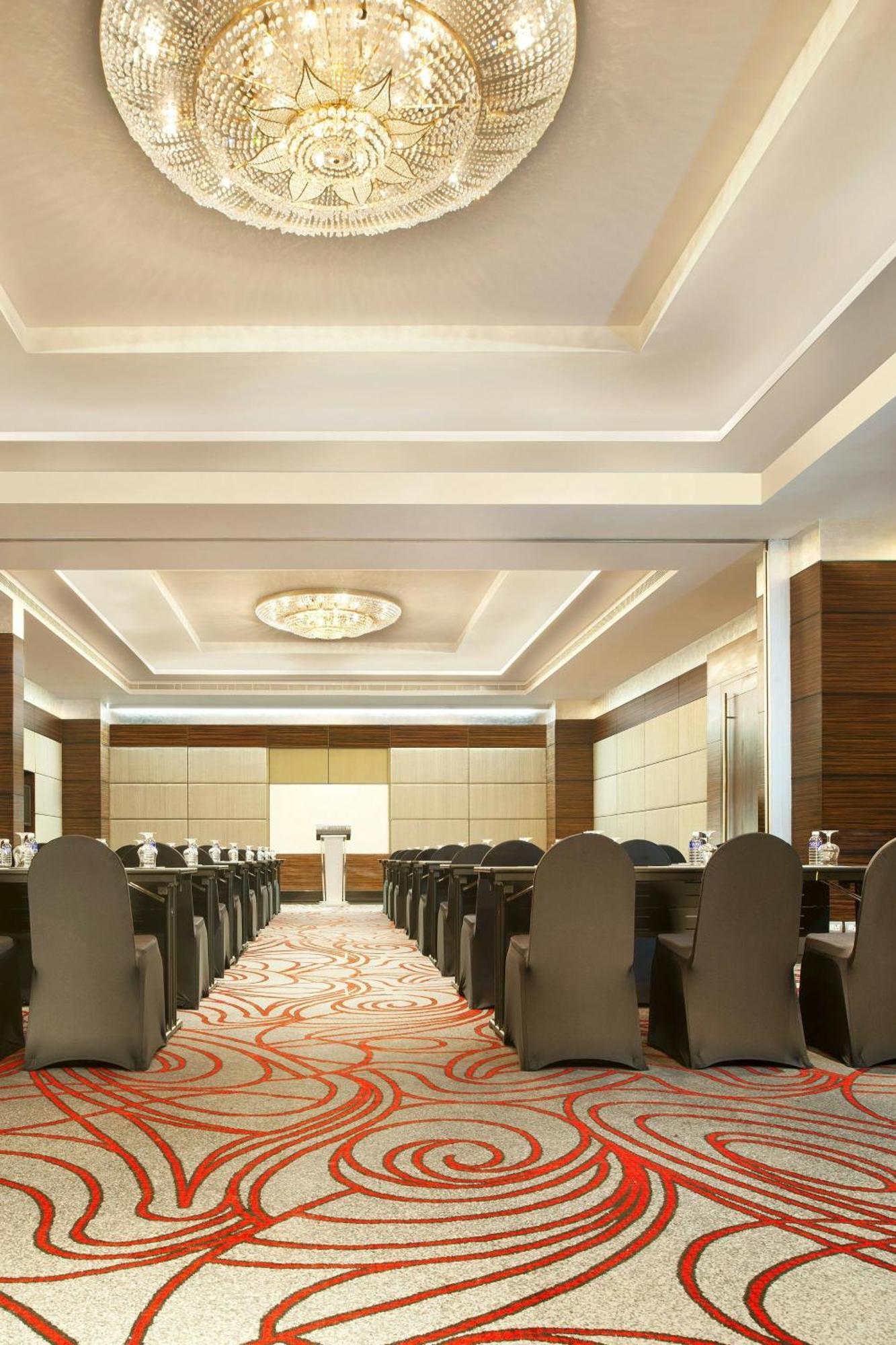 Le Meridien Coimbatore Esterno foto