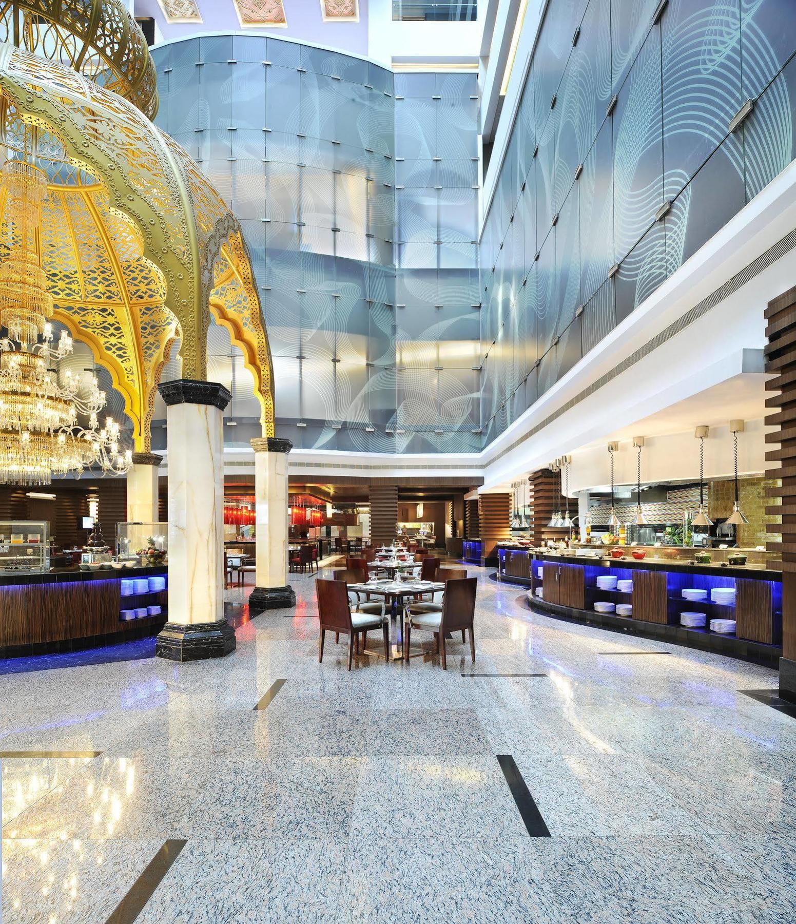 Le Meridien Coimbatore Esterno foto